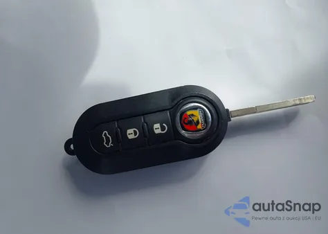 2018 Fiat 500C Abarth из США, поврежденный, VIN 3C3CFFJH9JT416950